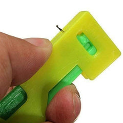 NEEDLE THREADING DEVICE